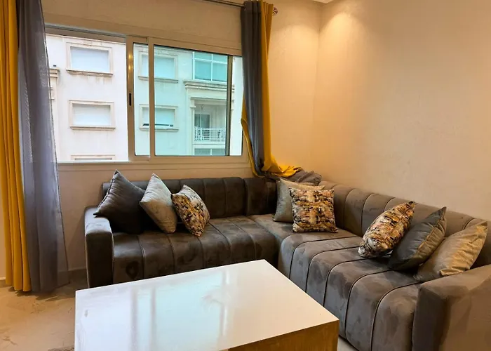Studio Cozy Totalement Refait Avec Toutes Les Commodites Necessairessitue Au Parc De Mohammedia